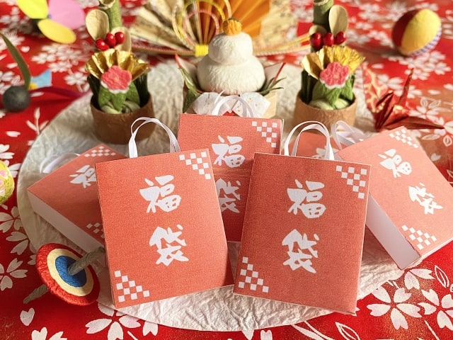 ちいかわ 福袋 再販 店頭販売 予約